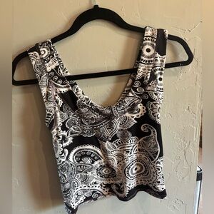Chic Black and White Paisley Tank Top